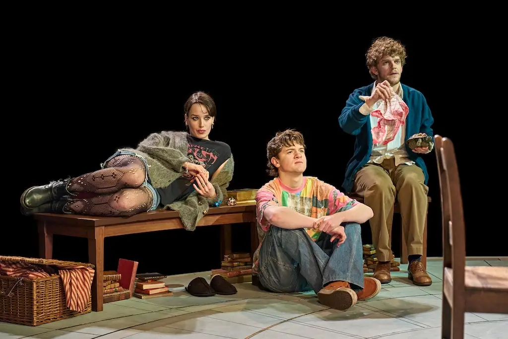 A scene from Arcadia at the Duke of York's Theatre