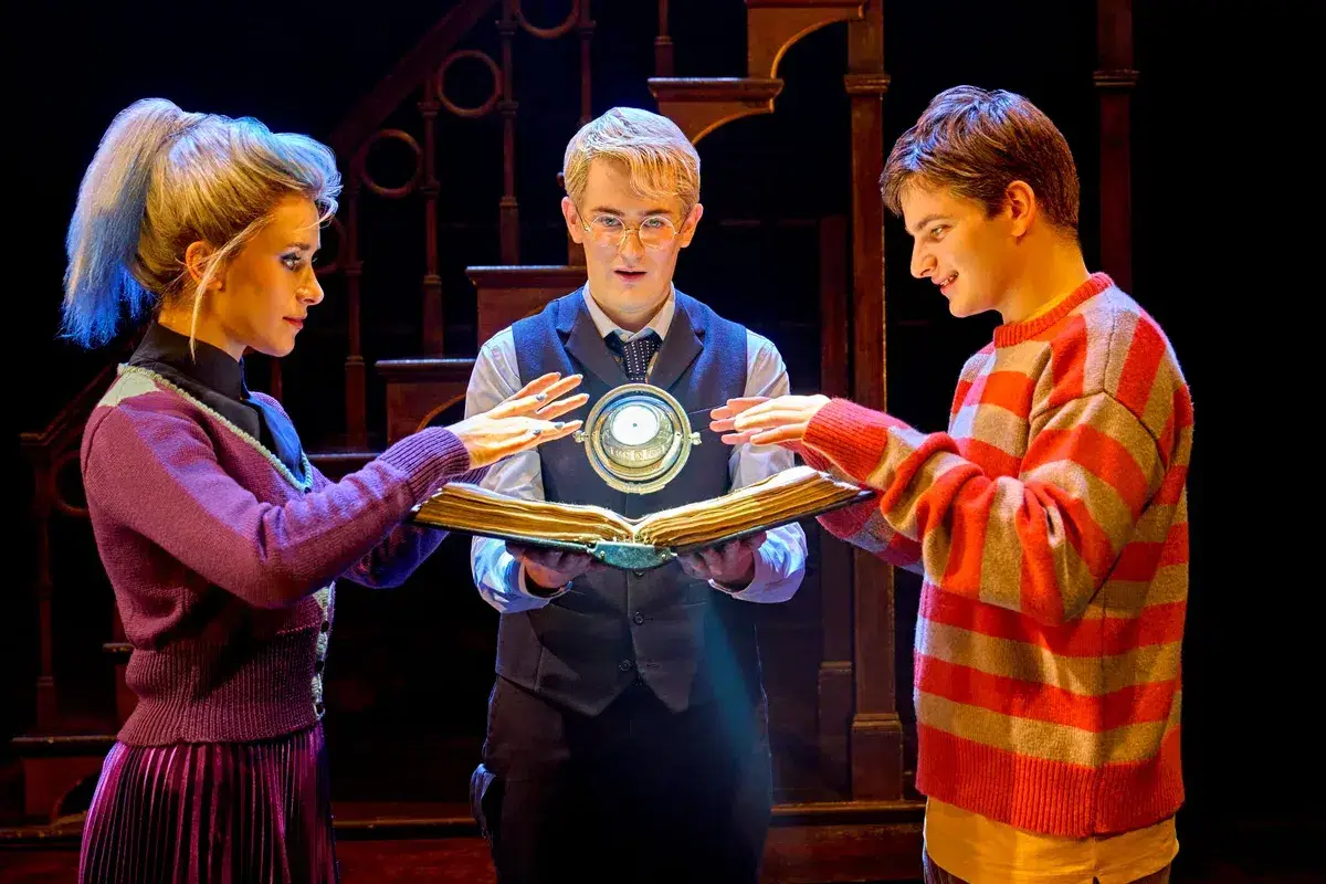Delphi, Scorpius and Albus with the Time-Turner
