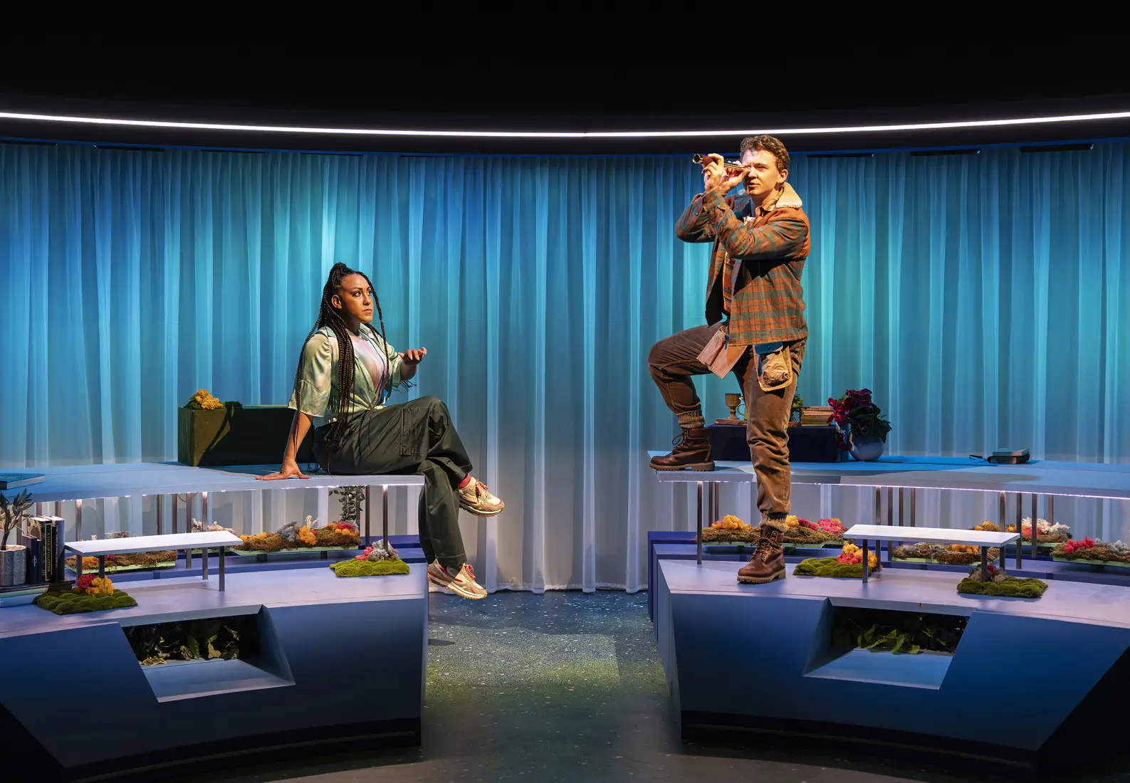 Danielle Steers as Earth in Hot Mess