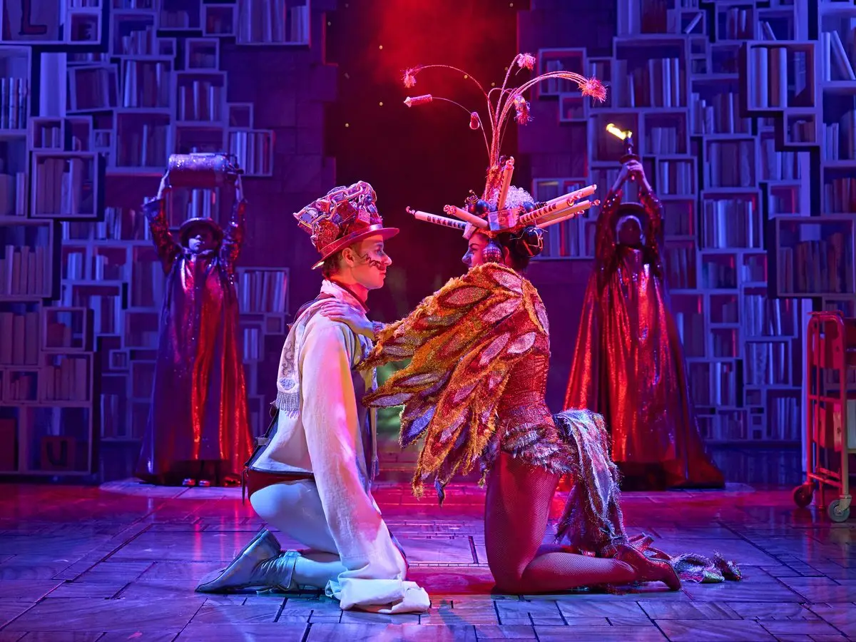The Escapologist and the Acrobat