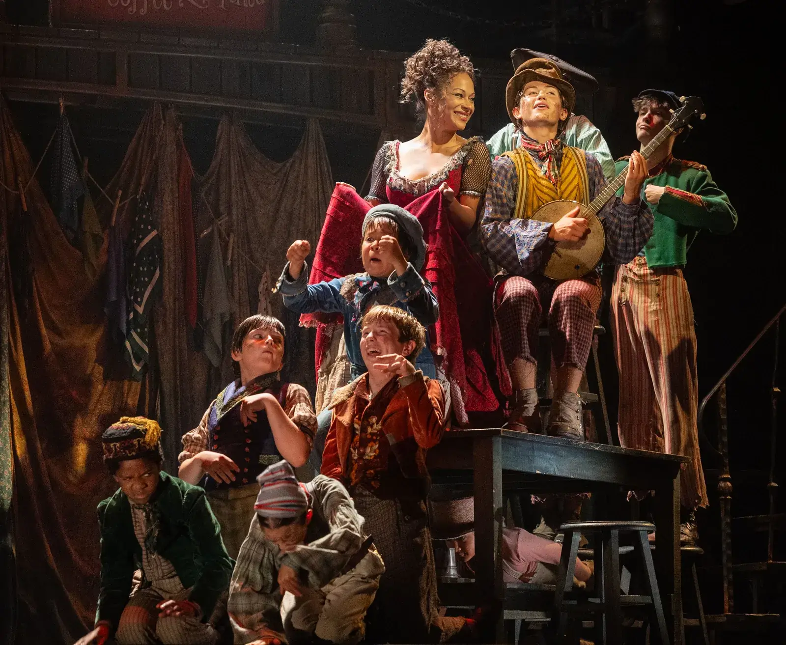 Nancy and the company - Oom-Pah-Pah