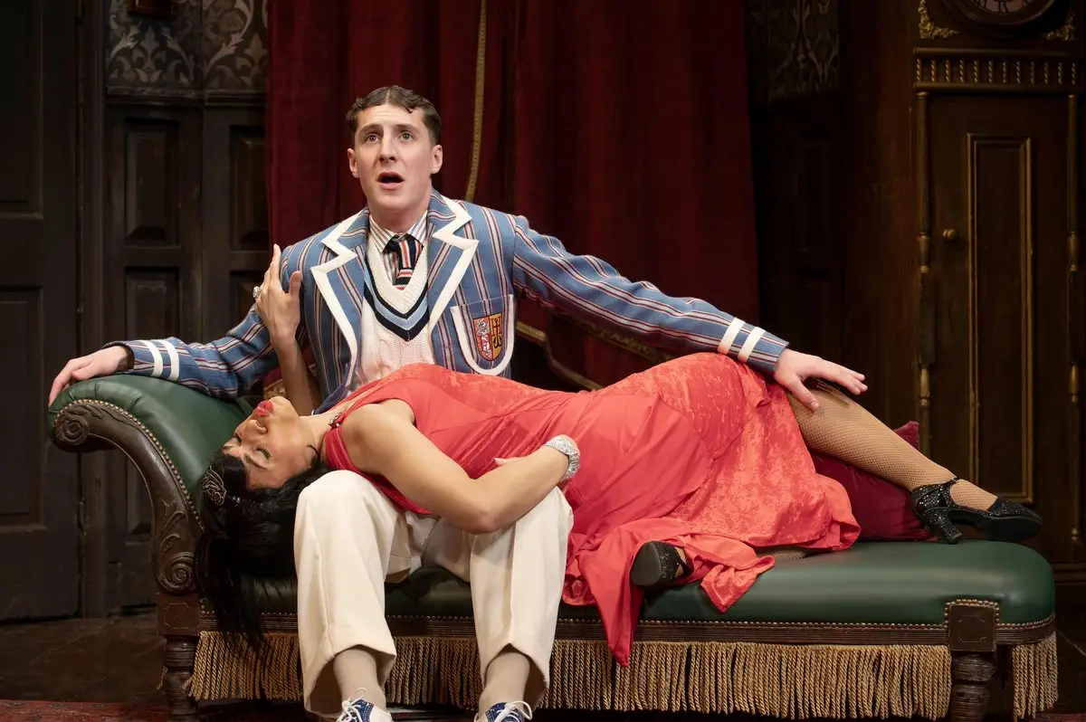 The chaise longue scene
