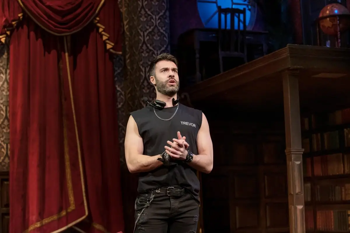 Trevor the stagehand