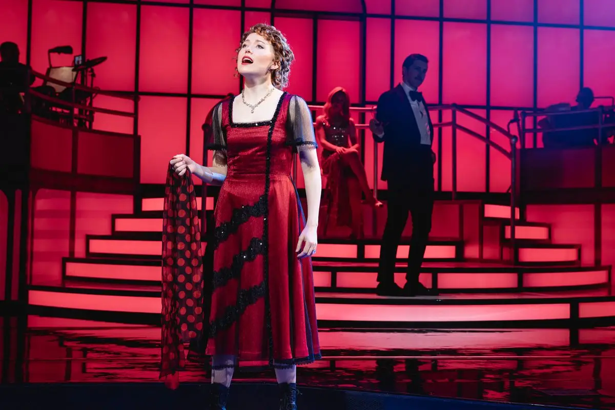Centre stage in red